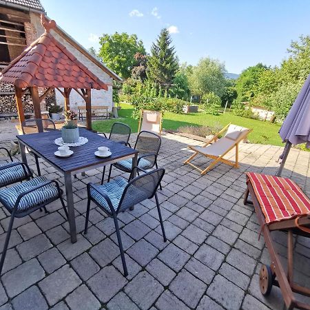 Charming Village House With Patio And Garden Slovenske Konjice ภายนอก รูปภาพ